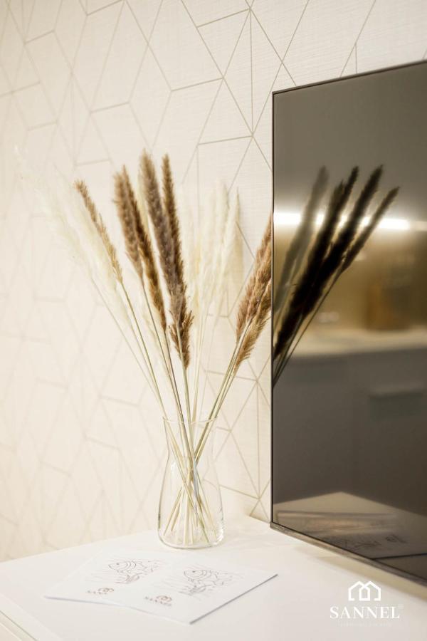Apartament Baltic Dune Z Dostepem Do Basenow,Jacuzzi,Strefy Saun - Pinea Apartments Pobierowo-Sannel Apartments For Rent 外观 照片